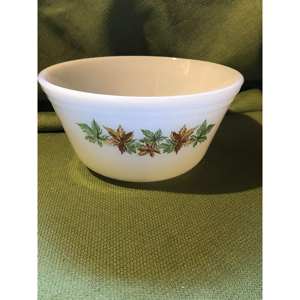 Vintage 9” Federal Nesting White Glass Maple Leaf Pattern Mixing Bowl Heat Proof